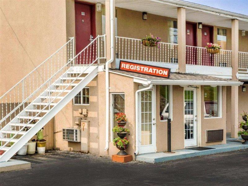 Econo Lodge Franklin Экстерьер фото
