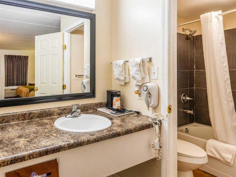 Econo Lodge Franklin Экстерьер фото