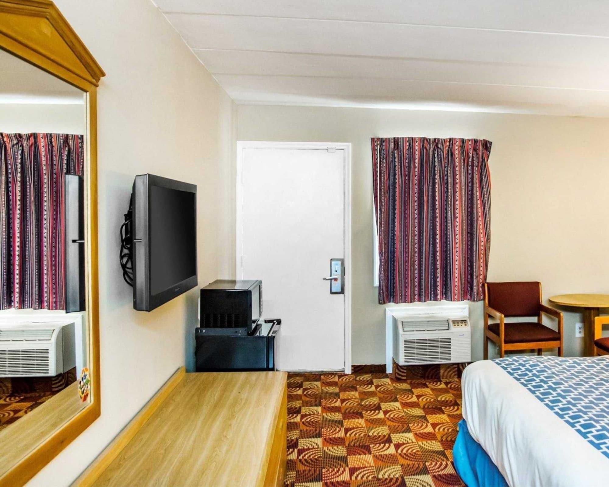 Econo Lodge Franklin Экстерьер фото