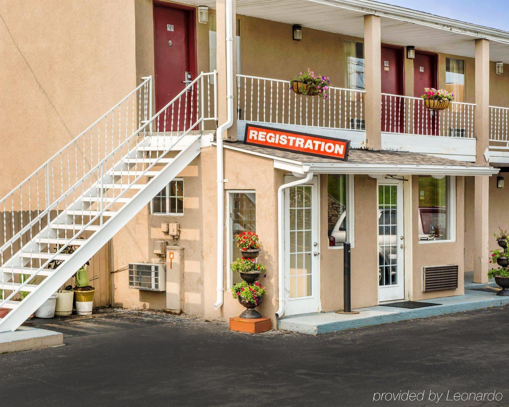 Econo Lodge Franklin Экстерьер фото