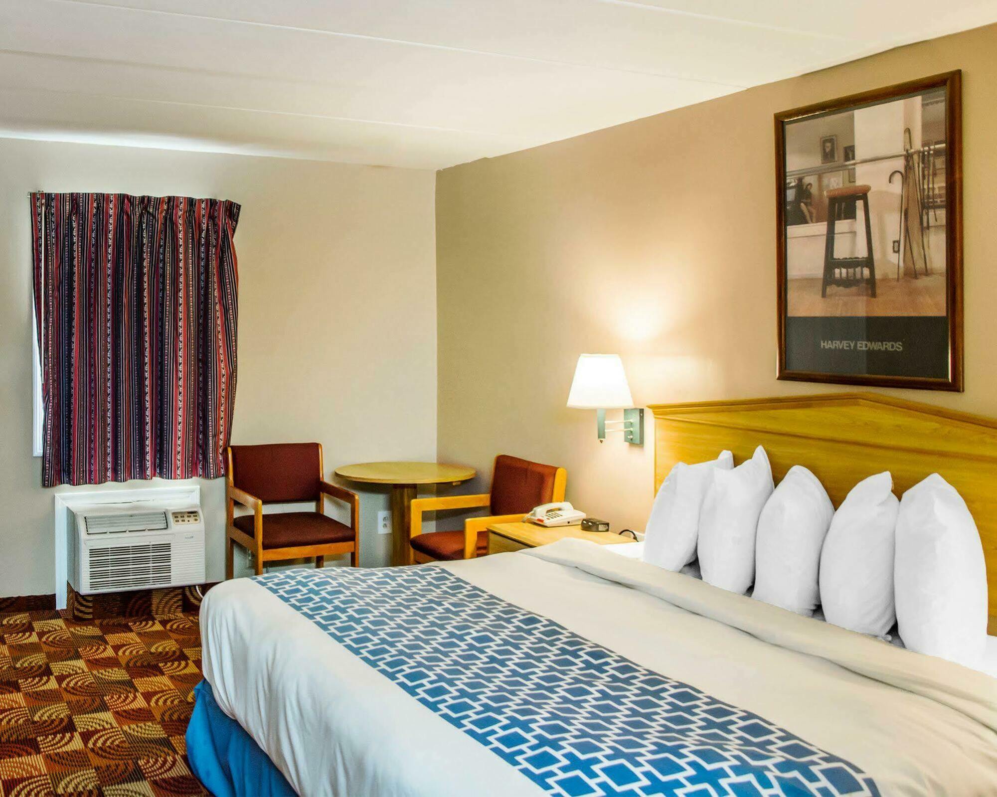 Econo Lodge Franklin Экстерьер фото